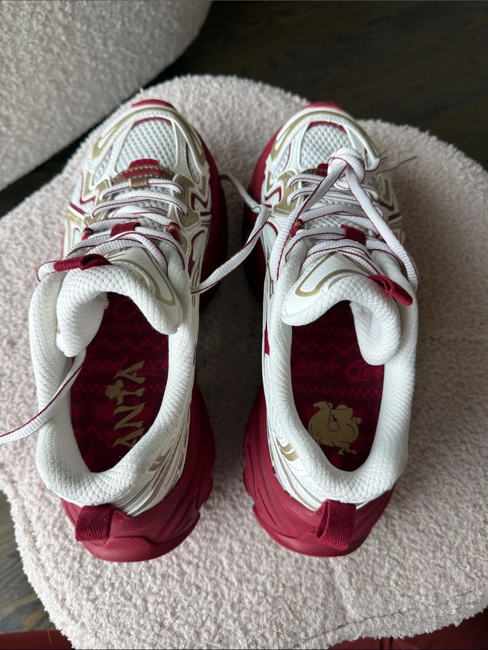 Anta Women’s Lunar New Year Sneakers Red & Cream size 7 New No Box